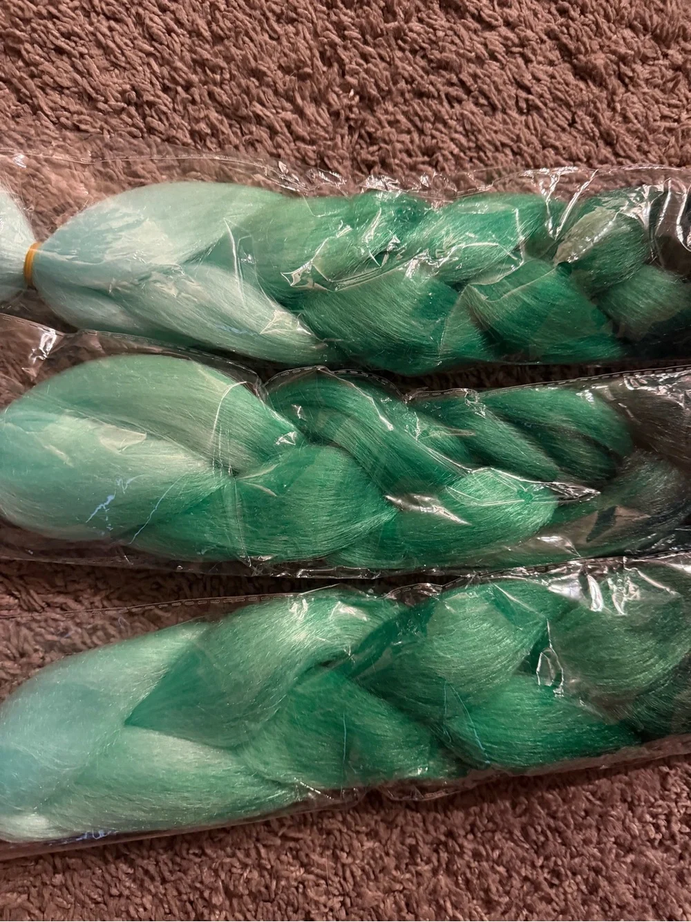 Ombre Green to Black & Mint Braiding Hair Extensions (4-Pack)